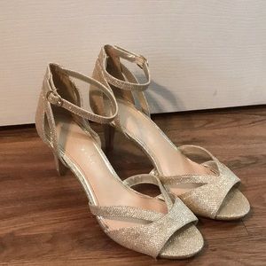 Kelly & Katie Gold Glittery Heels